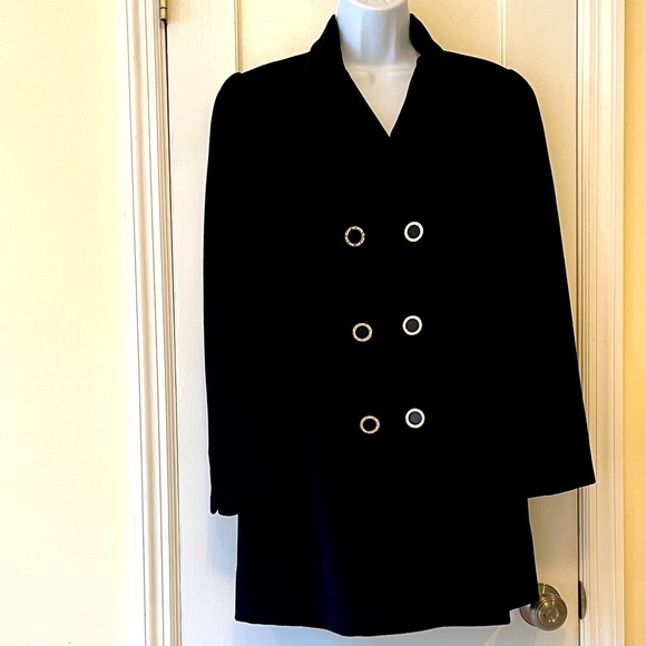 St. John Wool Cashmere Coat Women’s 6 
Black Logo Buttons Italy Classic Luxury - Picture 1 of 17